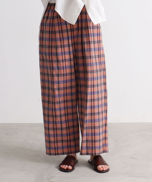yuni(ユニ )の「コットンキュプラ check cropped wide pants(その他パンツ・レディース・ブラウン/ピンク・FREE)」の2枚目の写真