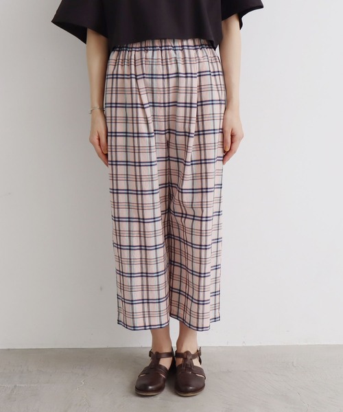 yuni(ユニ )の「コットンキュプラ check cropped wide pants(その他パンツ・レディース・ブラウン/ピンク・FREE)」の15枚目の写真