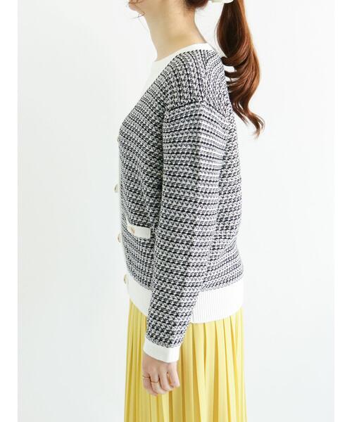 Te chichi(テチチ)の「配色Vネックカーディガン(カーディガン/ボレロ・レディース・ブラック/ベージュ/オフホワイト・フリ-)」の11枚目の写真