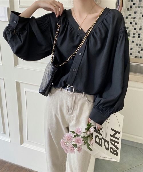 yuue' ( wear )(ユーイ)の「ロングスリーブ オーバーサイズ シャツブラウス(シャツ/ブラウス・レディース・ブラック/ベージュ・FREE)」の2枚目の写真