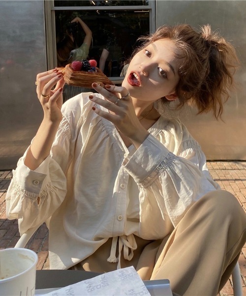 yuue' ( wear )(ユーイ)の「ロングスリーブ オーバーサイズ シャツブラウス(シャツ/ブラウス・レディース・ブラック/ベージュ・FREE)」の6枚目の写真