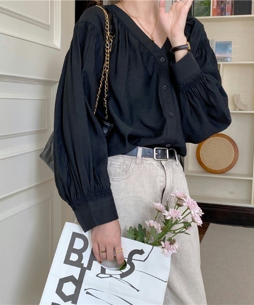 yuue' ( wear )(ユーイ)の「ロングスリーブ オーバーサイズ シャツブラウス(シャツ/ブラウス・レディース・ブラック/ベージュ・FREE)」の7枚目の写真