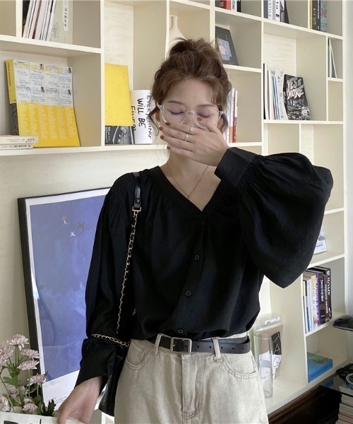 yuue' ( wear )(ユーイ)の「ロングスリーブ オーバーサイズ シャツブラウス(シャツ/ブラウス・レディース・ブラック/ベージュ・FREE)」の9枚目の写真