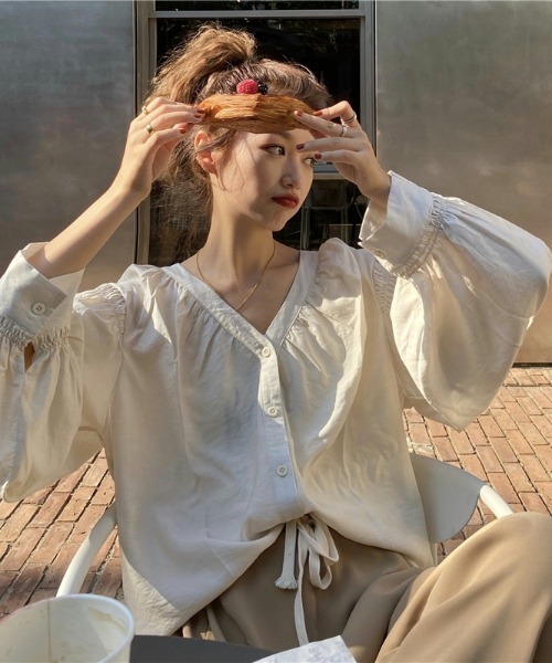 yuue' ( wear )(ユーイ)の「ロングスリーブ オーバーサイズ シャツブラウス(シャツ/ブラウス・レディース・ブラック/ベージュ・FREE)」の10枚目の写真