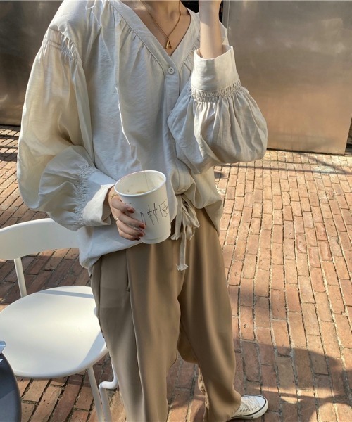 yuue' ( wear )(ユーイ)の「ロングスリーブ オーバーサイズ シャツブラウス(シャツ/ブラウス・レディース・ブラック/ベージュ・FREE)」の15枚目の写真