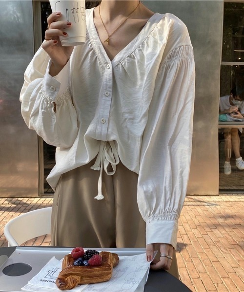 yuue' ( wear )(ユーイ)の「ロングスリーブ オーバーサイズ シャツブラウス(シャツ/ブラウス・レディース・ブラック/ベージュ・FREE)」の20枚目の写真