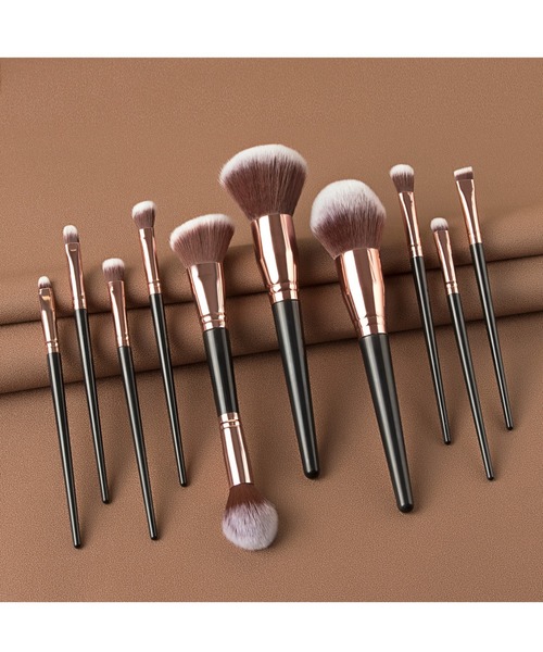 LAC-VERT（ラック・ヴェール）の「ポーチ付きメイクブラシセット【10本】（メイクブラシ・レディース・ブラック/グレー・FREE）」の18枚目の写真