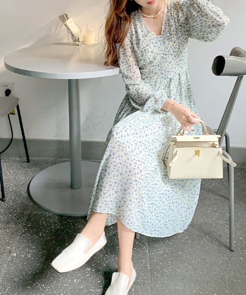 ABYS（アビス）の「花柄シフォンロングワンピース（ワンピース・レディース・ブルー/パープル・SMALL/MEDIUM/LARGE）」の11枚目の写真