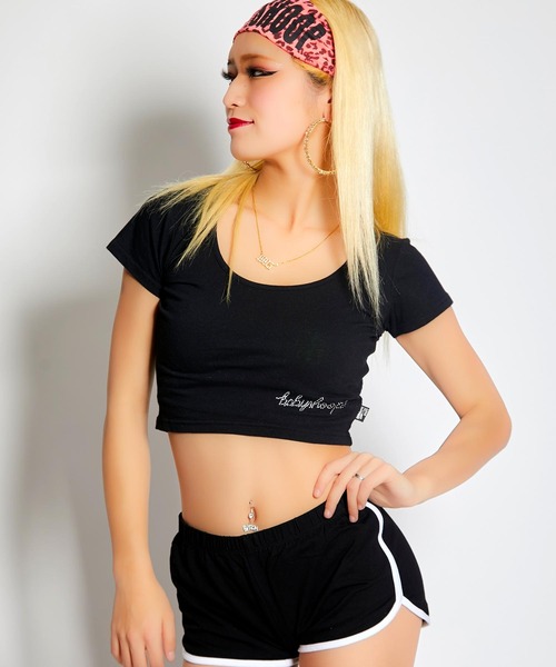 babyShoop（ベイビーシュープ）の「ストーンロゴショート丈TOPS（Tシャツ/カットソー・レディース・イエロー/ピンク/ホワイト/ブラック・FREE）」の13枚目の写真