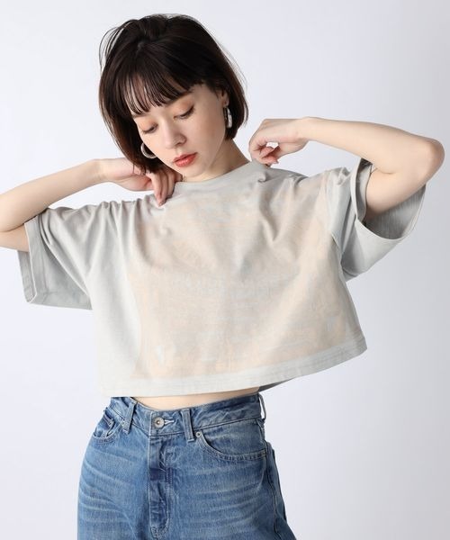 JEANASIS(ジーナシス)の「スラブアートロゴショートプリントT/281530(Tシャツ/カットソー・レディース・ライトグレー/ブラック/オフホワイト・FREE)」の3枚目の写真