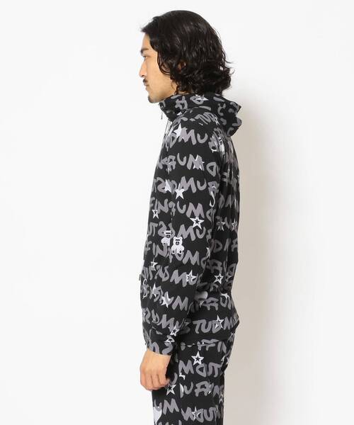 STUD MUFFIN（スタッドマフィン）の「STUD MUFFIN/スタッドマフィン/GRAFGRAM柄ナイロンストレッチ ラッシュパーカー（ラッシュガード・メンズ・ホワイト/ブラック・4/3/2）」の13枚目の写真