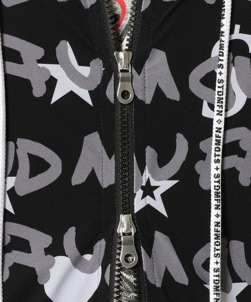 STUD MUFFIN（スタッドマフィン）の「STUD MUFFIN/スタッドマフィン/GRAFGRAM柄ナイロンストレッチ ラッシュパーカー（ラッシュガード・メンズ・ホワイト/ブラック・4/3/2）」の19枚目の写真