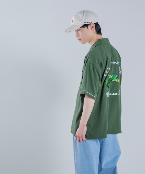 improves（インプローブス）の「バック刺しゅう 半袖 オープンカラー