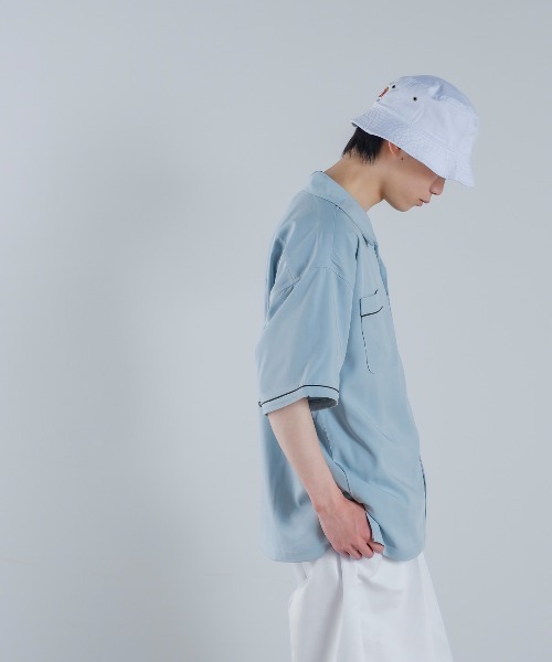 improves（インプローブス）の「バック刺しゅう 半袖 オープンカラー