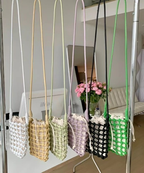 sakishimatokyo(サキシマトーキョー)の「コードカラーポシェット(ショルダーバッグ・レディース・ホワイト/ブラック/パープル/グリーン・FREE)」の5枚目の写真