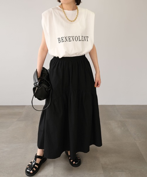 ANDJ(アンドジェイ)の「ロゴプリント袖タックゆるトップス(Tシャツ/カットソー・レディース・ブラック/オフホワイト・M)」の3枚目の写真