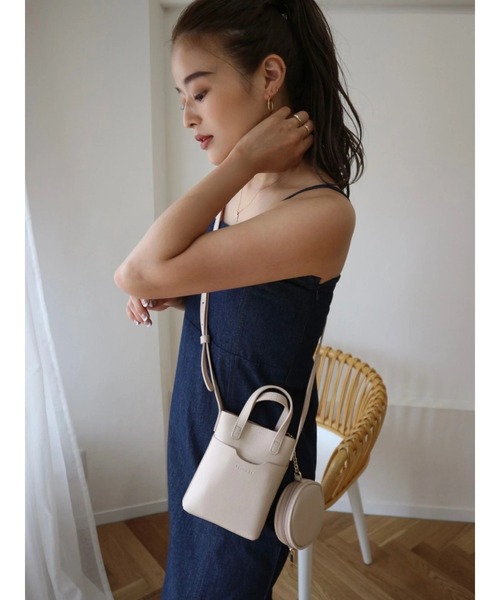 TRUNC（トランクエイティーエイト）の「Mini Shoulder ＆ Round Purse（ショルダーバッグ・レディース・アイボリー/ブラック/ベージュ・FREE）」の4枚目の写真