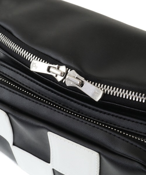 Candy Stripper(キャンディストリッパー)の「CHECKER WAIST バッグ(ボディバッグ/ウエストポーチ・レディース・ブラック・FREE)」の6枚目の写真