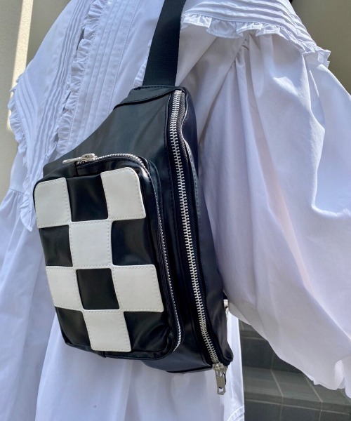 Candy Stripper(キャンディストリッパー)の「CHECKER WAIST バッグ(ボディバッグ/ウエストポーチ・レディース・ブラック・FREE)」の15枚目の写真