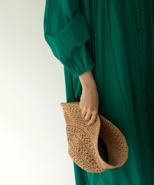 marjour(マージュール)の「SHEER COTTON PINTUCK ONEPIECE(シャツワンピース・レディース・グリーン・M)」の9枚目の写真