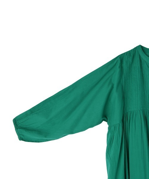 marjour(マージュール)の「SHEER COTTON PINTUCK ONEPIECE(シャツワンピース・レディース・グリーン・M)」の7枚目の写真