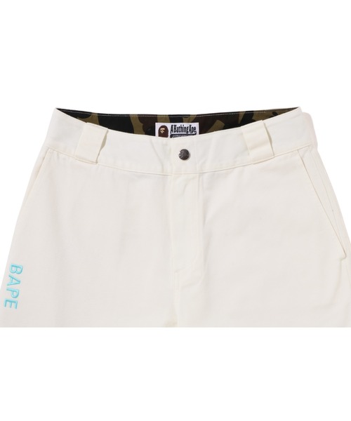 A BATHING APE（アベイシングエイプ）の「BAPE CHINO WORK PANTS L（チノパンツ・レディース・ブラック/ホワイト・SMALL/X-SMALL）」の4枚目の写真