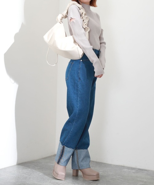 archives（アルシーヴ）の「厚底ヒールブーツ（ブーツ・レディース・ブラック/ベージュ・MEDIUM/LARGE）」の9枚目の写真