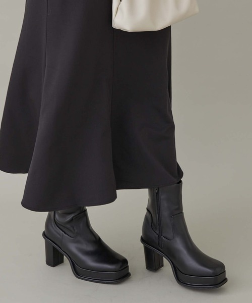 archives（アルシーヴ）の「厚底ヒールブーツ（ブーツ・レディース・ブラック/ベージュ・MEDIUM/LARGE）」の19枚目の写真