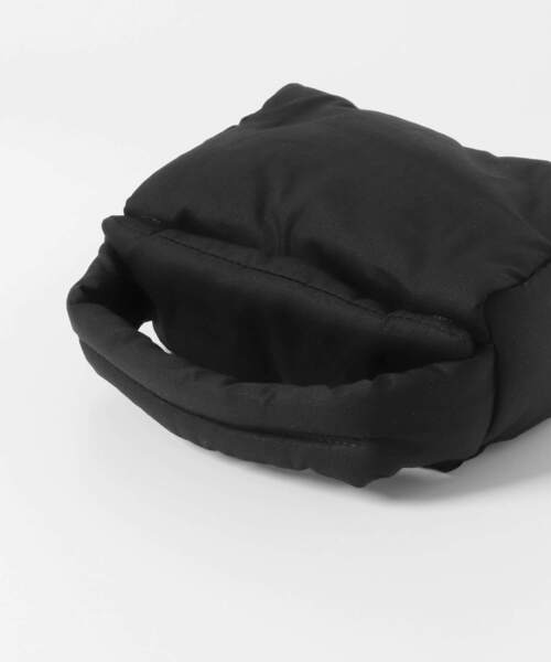 URBAN RESEARCH DOORS(アーバンリサーチドアーズ)の「クッションハンドバッグ(ハンドバッグ・レディース・ブラック/オフホワイト/グリーン・ONE)」の18枚目の写真