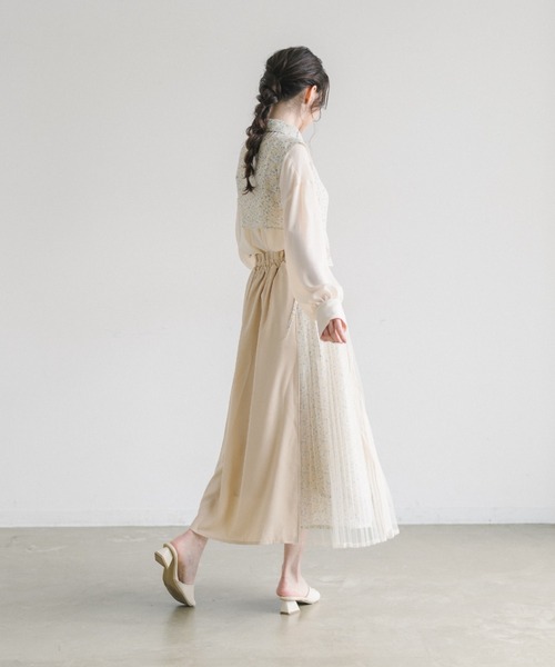 idem(イデム)の「side tulle skirt/サイドチュールプリーツスカート(スカート・レディース・アイボリー/ネイビー・FREE)」の9枚目の写真