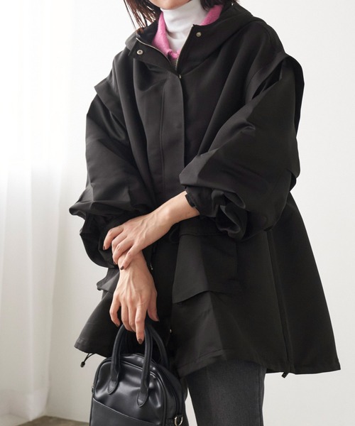 Chaco closet(チャコ クローゼット)の「撥水加工ボリュームスリーブマウンテンパーカー(マウンテンパーカー・レディース・ブラック/カーキ/アイボリー・FREE)」の6枚目の写真