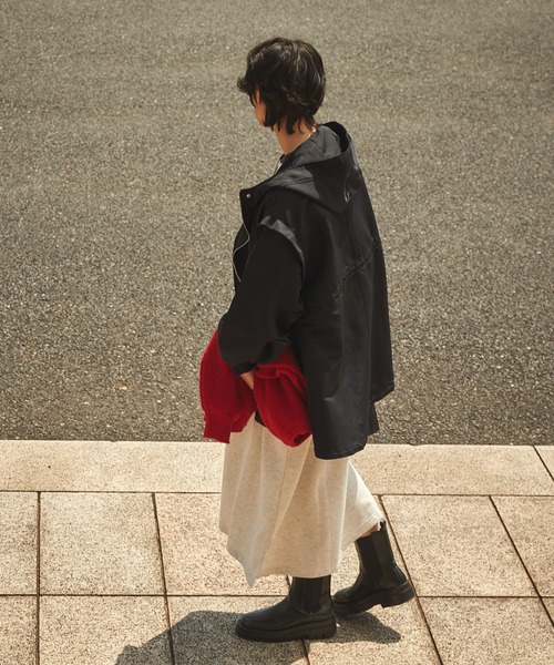 Chaco closet(チャコ クローゼット)の「撥水加工ボリュームスリーブマウンテンパーカー(マウンテンパーカー・レディース・ブラック/カーキ/アイボリー・FREE)」の20枚目の写真