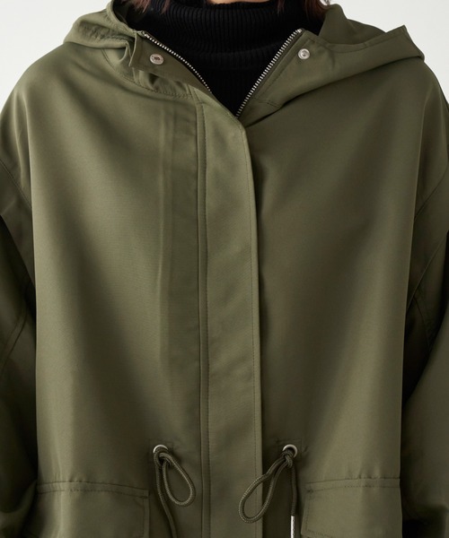 Chaco closet(チャコ クローゼット)の「撥水加工ボリュームスリーブマウンテンパーカー(マウンテンパーカー・レディース・ブラック/カーキ/アイボリー・FREE)」の22枚目の写真