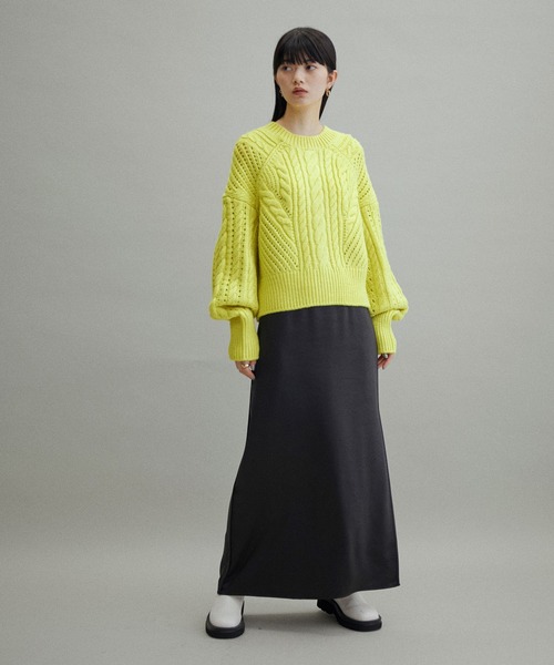 ADAM ET ROPE'（アダムエロペ）の「【WEB限定(一部店舗展開あり)・2WAY】ケーブルカーディガン（ニット/セーター・レディース・ブラック/オフホワイト/イエロー・FREE）」の11枚目の写真