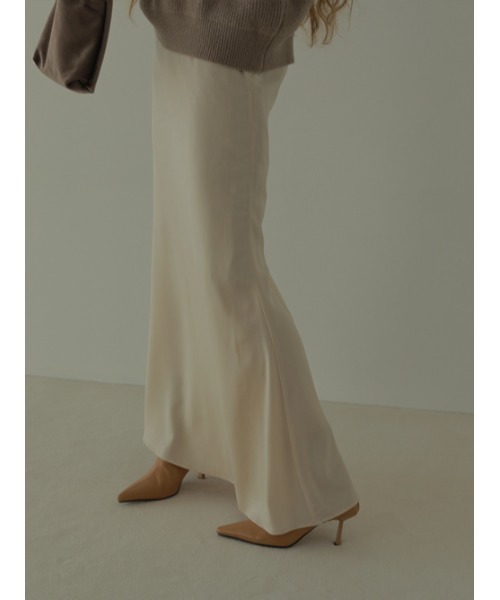 AMAIL(アマイル)の「Super maxi satinskirt(スカート・レディース・アイボリー/ブラック/パープル・FREE)」の2枚目の写真