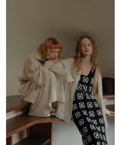 AMAIL(アマイル)の「Super maxi satinskirt(スカート・レディース・アイボリー/ブラック/パープル・FREE)」の7枚目の写真