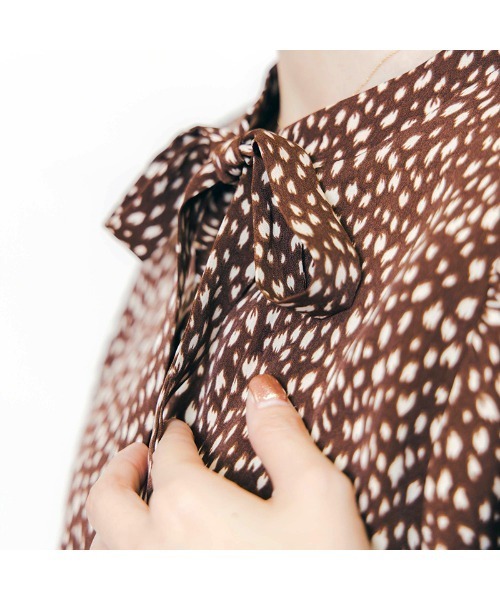 flower（フラワー）の「バルーンレオパードブラウス（シャツ/ブラウス・レディース・アイボリー/ブラウン・FREE）」の7枚目の写真