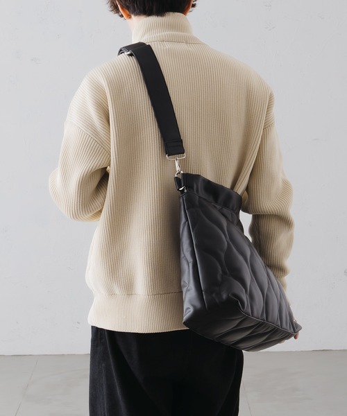 epnok（エプノック）の「キルティングショルダーBAG（ショルダーバッグ・メンズ・ブラック/ブラック系その他/ブラウン・FREE）」の4枚目の写真