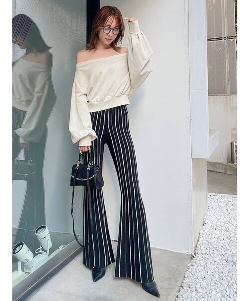 GYDA(ジェイダ)の「GYDA embroidery ピグメントオフショルスウェットトップス(Tシャツ/カットソー・レディース・チャコールグレー/パープル/アイボリー/ピンク・FREE)」の8枚目の写真