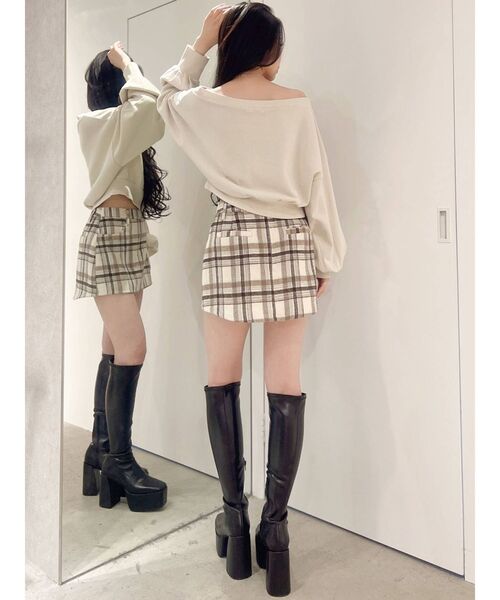 GYDA(ジェイダ)の「GYDA embroidery ピグメントオフショルスウェットトップス(Tシャツ/カットソー・レディース・チャコールグレー/パープル/アイボリー/ピンク・FREE)」の11枚目の写真