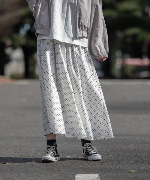 OUTDOOR PRODUCTS APPAREL（アウトドアプロダクツアパレル）の「ショート丈　バルーンスリーブ　マウンテンパーカー（マウンテンパーカー・レディース・ブラック/カーキ/ライトベージュ/アイボリー・MEDIUM）」の13枚目の写真