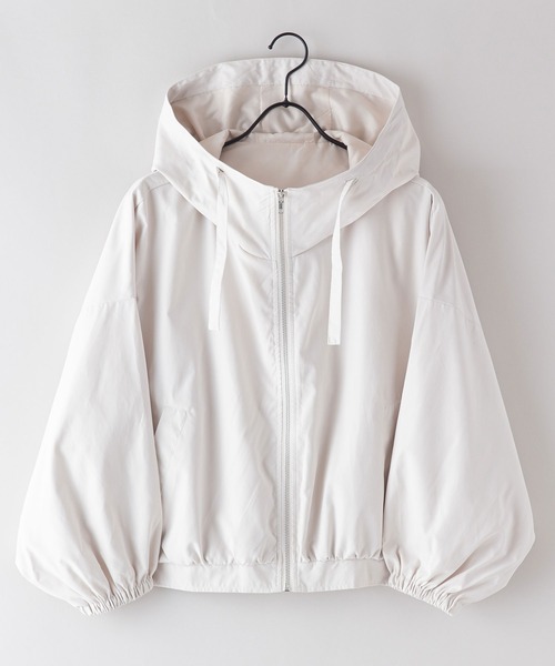 OUTDOOR PRODUCTS APPAREL（アウトドアプロダクツアパレル）の「ショート丈　バルーンスリーブ　マウンテンパーカー（マウンテンパーカー・レディース・ブラック/カーキ/ライトベージュ/アイボリー・MEDIUM）」の17枚目の写真