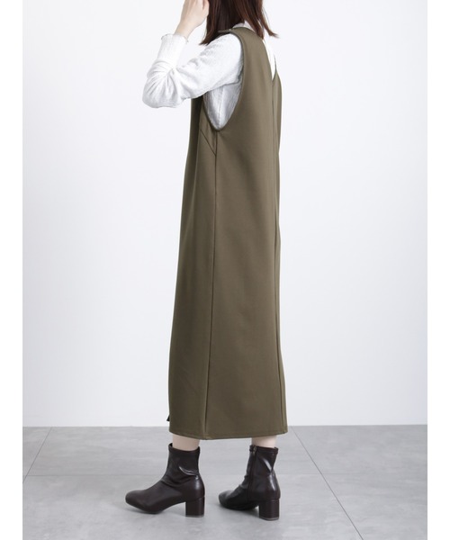 Samansa Mos2 blue(サマンサモスモスブルー)の「Vネックジャンスカ(ワンピース・レディース・ブラック/ダークブラウン/モカ・フリ-)」の22枚目の写真