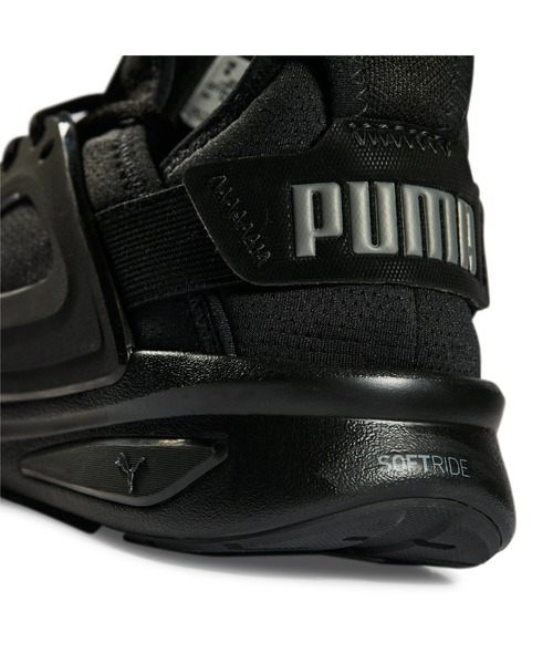 PUMA（プーマ）の「PUMA プーマ ユニセックス ソフトライド エンゾ エヴォ ランニングシューズ（スニーカー・メンズ・レッド/ブラック×グレー・22.0cm/22.5cm/23.0cm/23.5cm/24.0cm/24.5cm/25.0cm/25.5cm/26.0cm/26.5cm/27.0cm/27.5cm/28.0cm/28.5cm/29.0cm/29.5cm/30.0cm）」の3枚目の写真