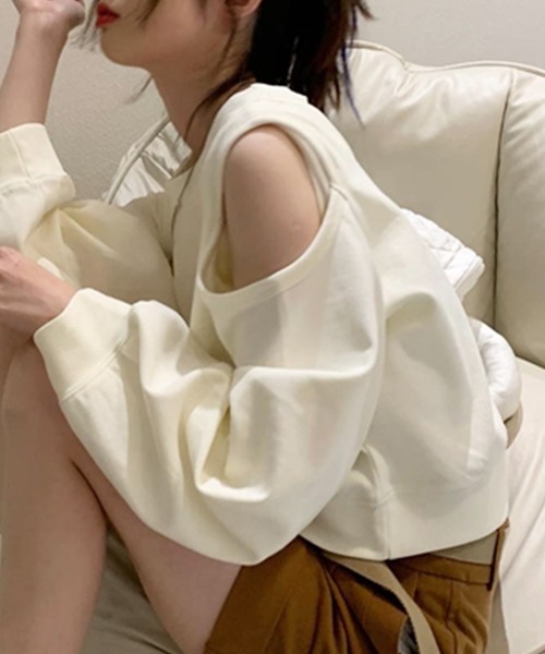 DAY CLOSET（デイ クローゼット）の「レディース オープンショルダーカットアウトスウェット（スウェット・レディース・ホワイト/ブルー/カーキブラウン・ONE SIZE）」の16枚目の写真
