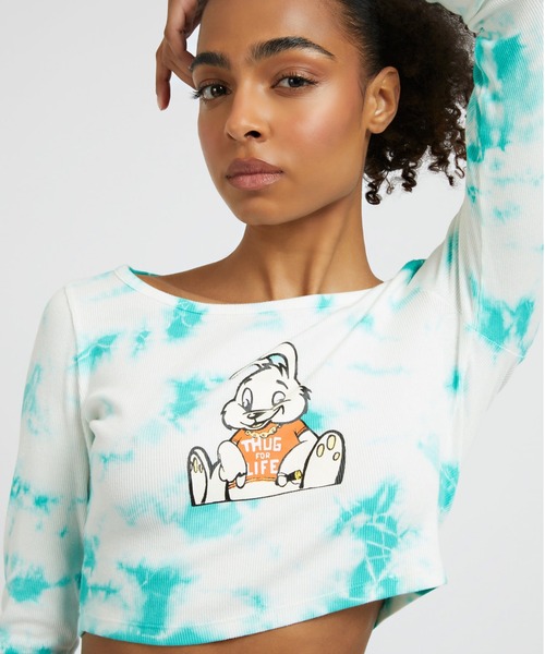 Guess（ゲス）の「GUESS X BRANDALISED(R) WITH GRAFFITI BY BANKSY L/S Bunny Rib Top（その他トップス・レディース・エメラルド/ピンク・X-SMALL/MEDIUM/SMALL）」の3枚目の写真