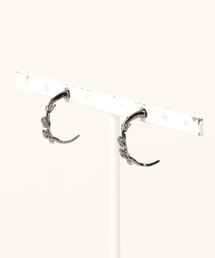 GGD SELECT（ジージーディー　セレクト）の「バラのG型チタンピアス ガンメタ[ACCACC]（ピアス（両耳用））」