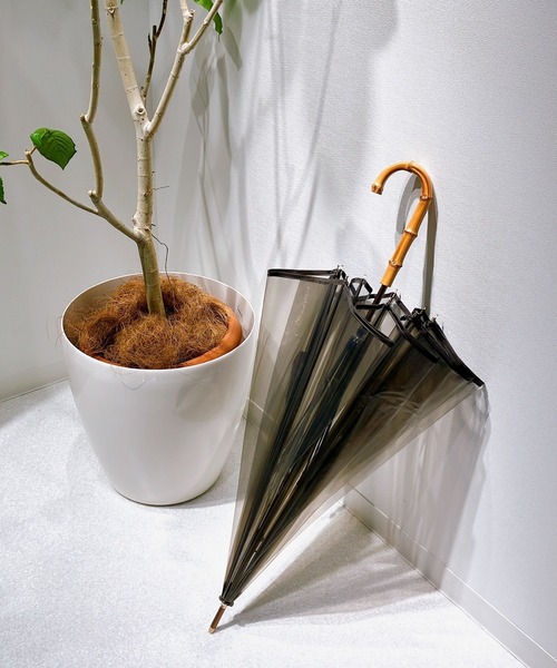 Waterfront（ウォーターフロント）の「ビニール傘　10本骨　クリアライトパイピングカラー（長傘・レディース・パープル/ブルー/ブラウン系その他・FREE）」の21枚目の写真