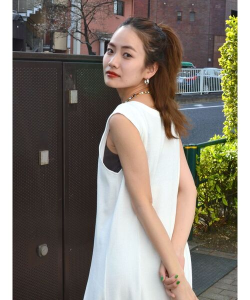 Ungrid(アングリッド)の「【WEB限定】ワッフルカットフレアワンピース(ワンピース・レディース・ブラック/ブルー/オフホワイト/ピンク・FREE)」の6枚目の写真