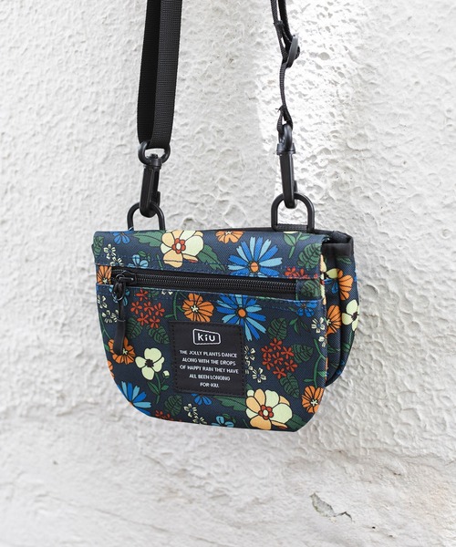 KiU(キウ)の「600D ウォーターリペレントショルダーポーチ(ショルダーバッグ・レディース・ブラック/キャメル/レオパード/アニマル/カラフル・FREE)」の17枚目の写真